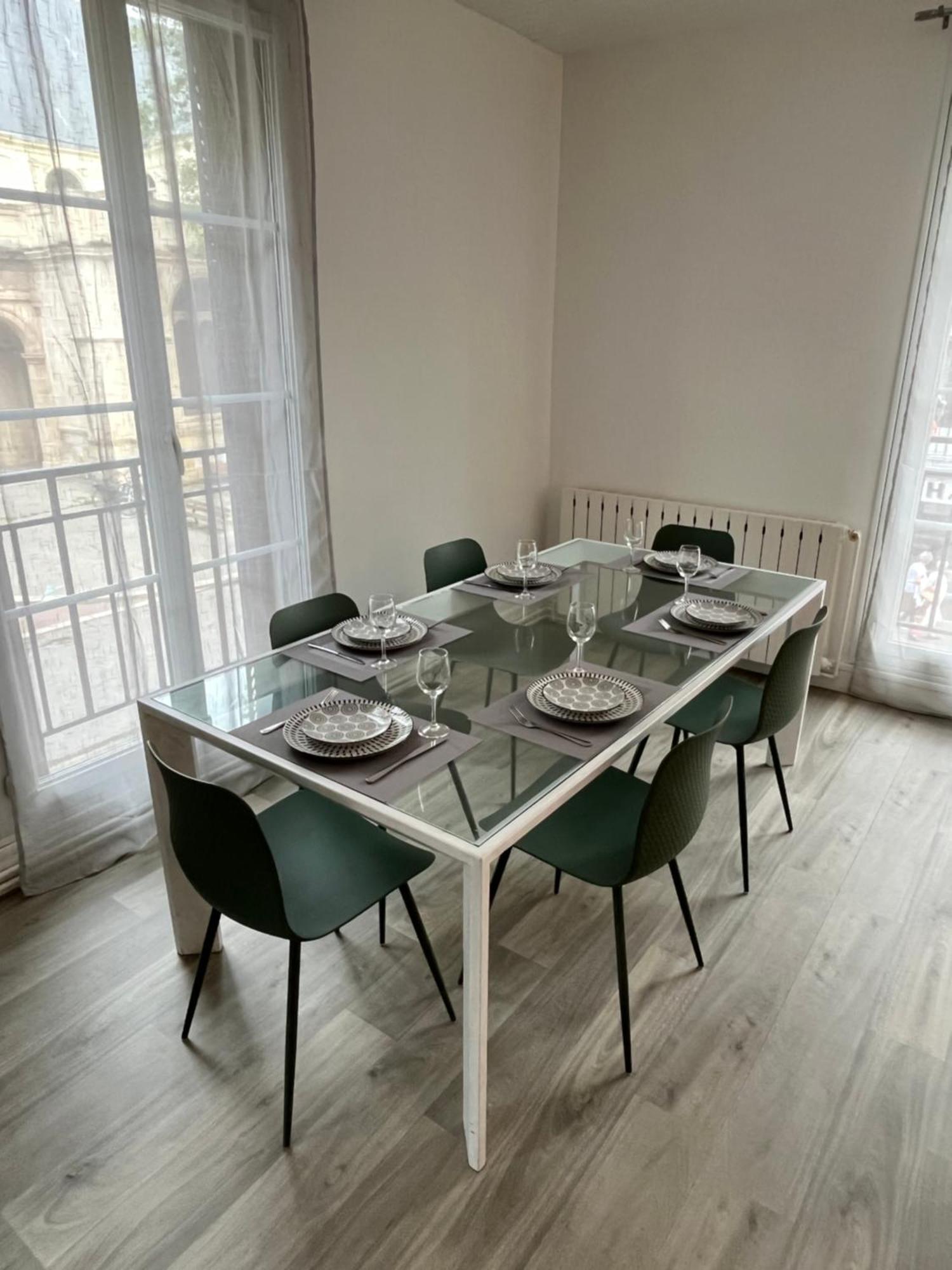 Vivez Au Coeur Historique - St Francois - Grand Appartement Confortable Гавр Экстерьер фото
